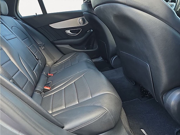 Mercedes-Benz C250 14 of 22