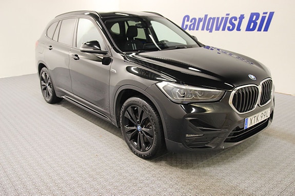BMW X1 3 of 5