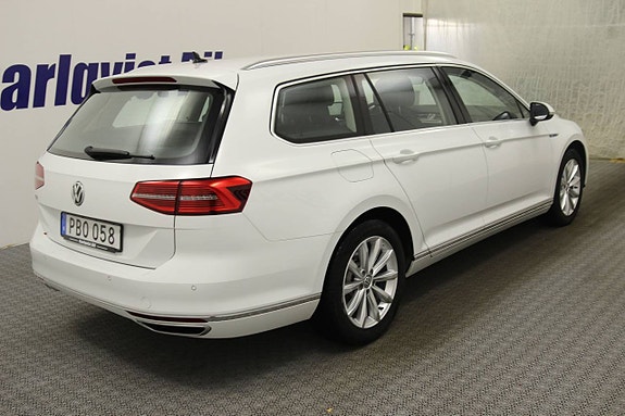 Volkswagen Passat 4 of 5