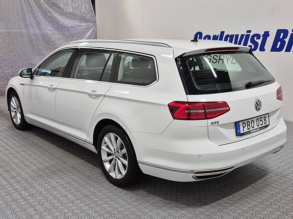 Volkswagen Passat 3 of 7