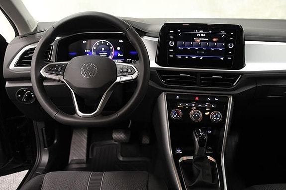 Volkswagen T-Roc 5 of 5