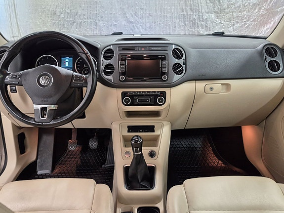 Volkswagen Tiguan 6 of 8