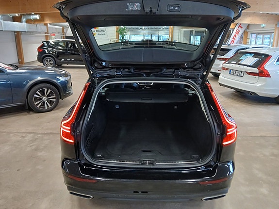 Volvo V60 Cross Country 6 of 7