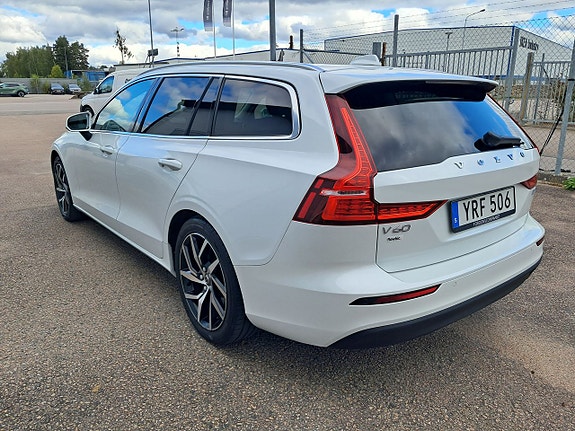 Volvo V60 4 of 7