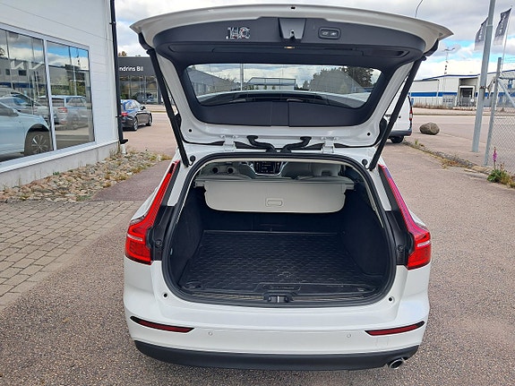 Volvo V60 7 of 7