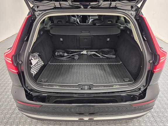 Volvo V60 13 of 13