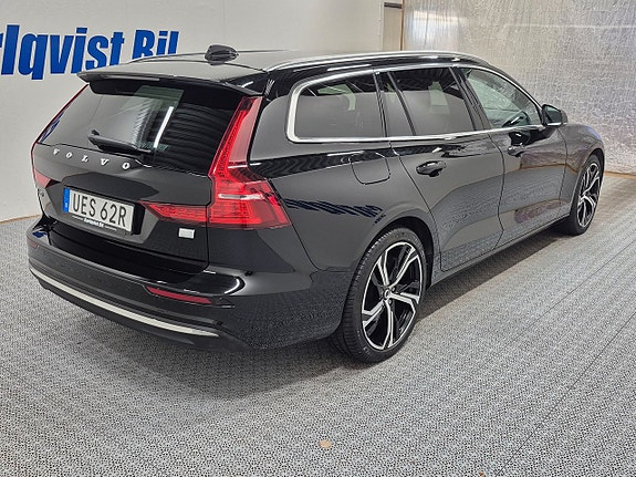 Volvo V60 4 of 13