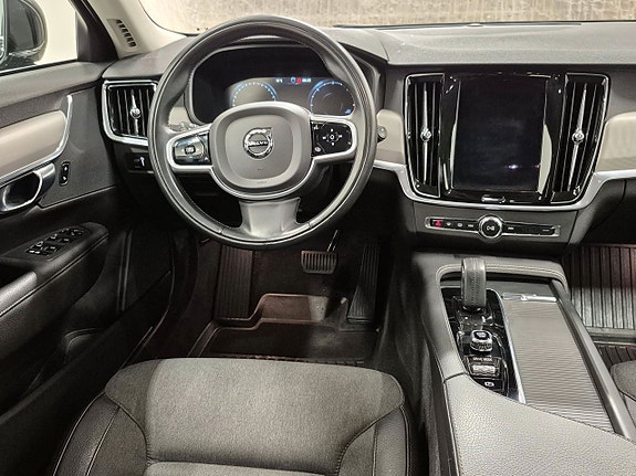 Volvo V90 6 of 8