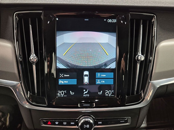 Volvo V90 7 of 8