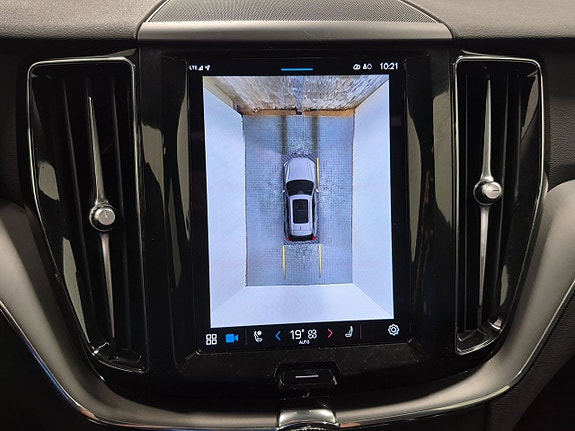 Volvo XC60 9 of 11