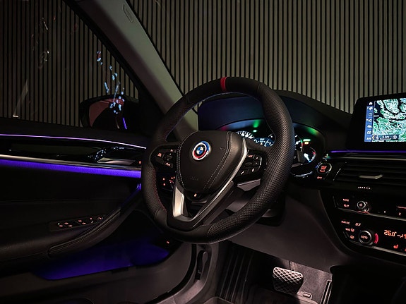 BMW 520d 18 of 25