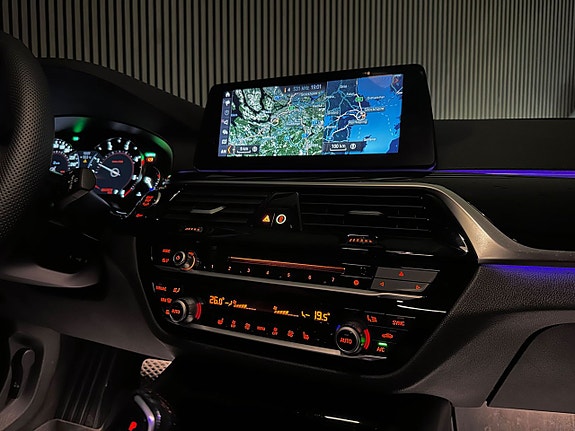 BMW 520d 19 of 25
