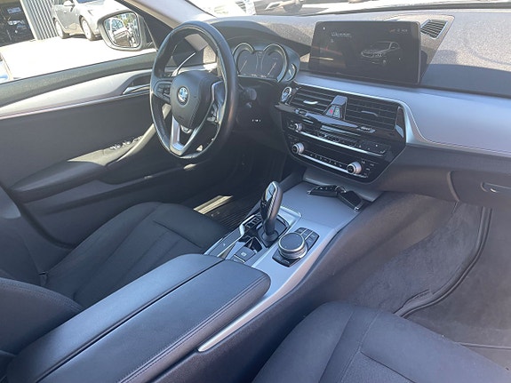 BMW 520 8 of 15