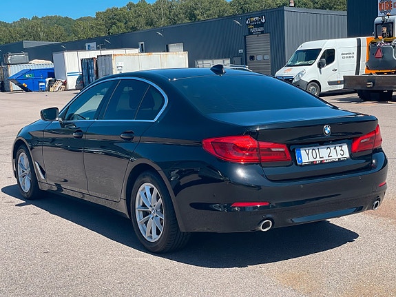 BMW 520 4 of 5