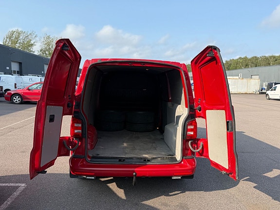 Volkswagen Transporter 9 of 18