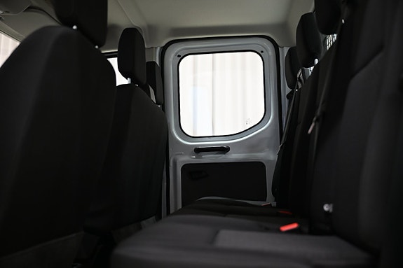 Ford Transit 13 of 28