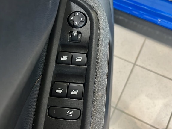 Opel Frontera 9 of 18