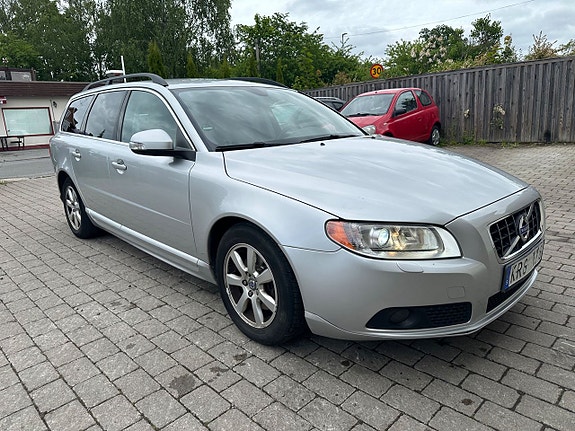 Volvo V70 13 of 13