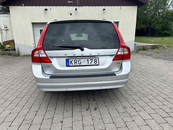 Volvo V70 5 of 5