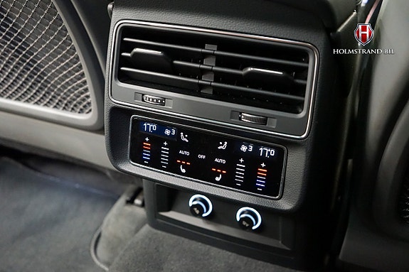 Audi Q8 13 of 30