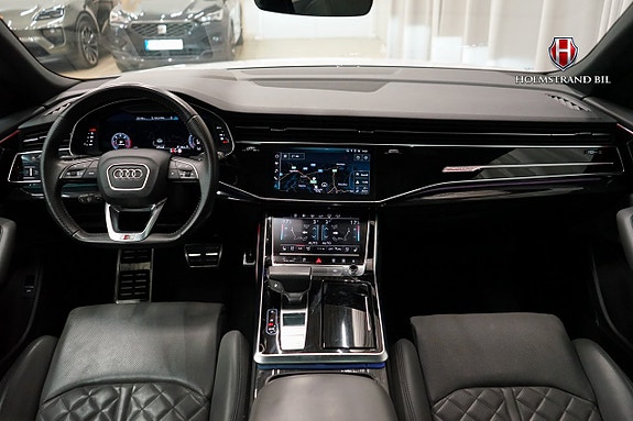 Audi Q8 14 of 30
