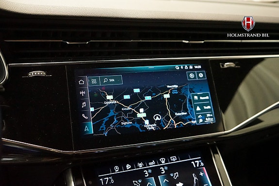 Audi Q8 18 of 30