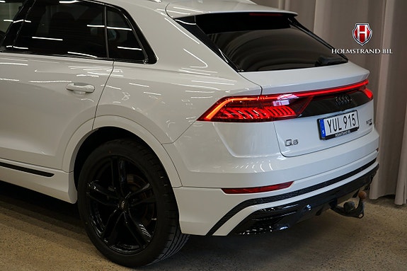 Audi Q8 5 of 5