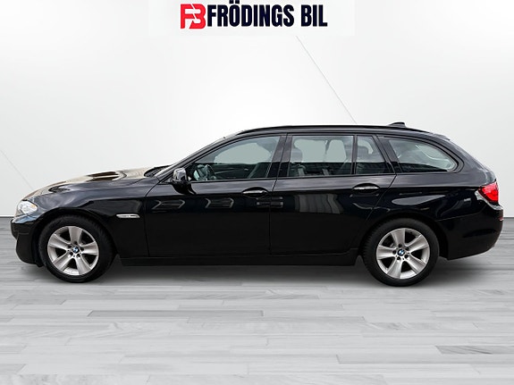 BMW 520 2 of 5