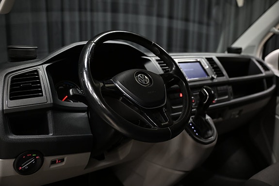 Volkswagen e-Transporter 28 of 29