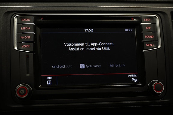 Volkswagen e-Transporter 24 of 29