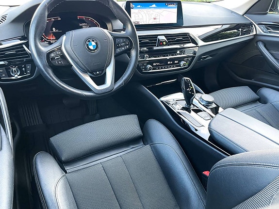 BMW 520 3 of 5