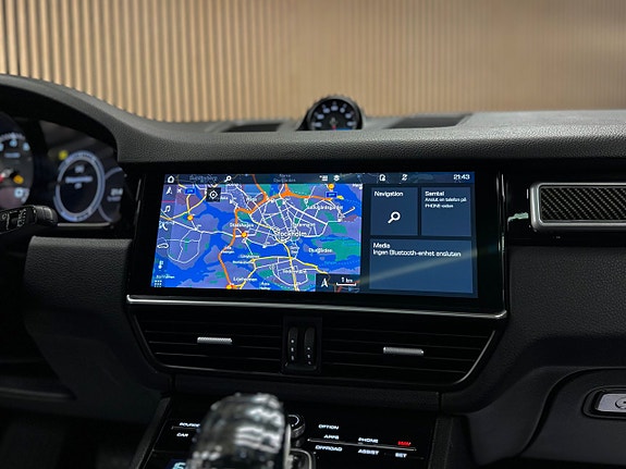 Porsche Cayenne Coupe 18 of 30