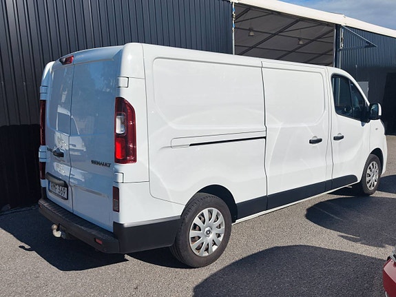 Renault Trafic 2 of 5