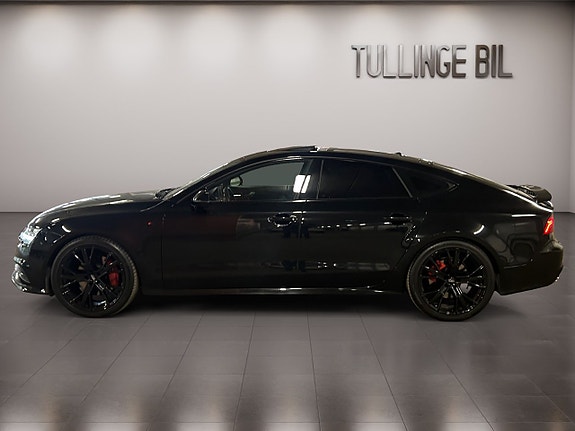 Audi A7 2 of 26