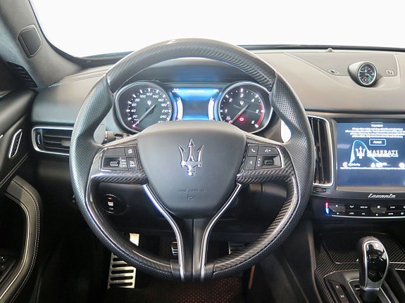 Maserati Levante 13 of 22
