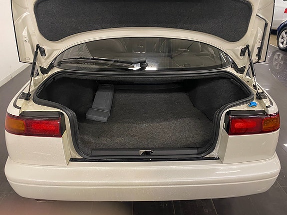 Subaru SVX 7 of 22