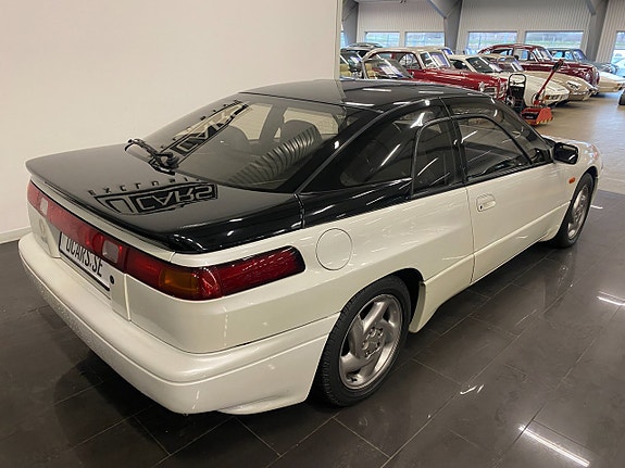 Subaru SVX 6 of 22
