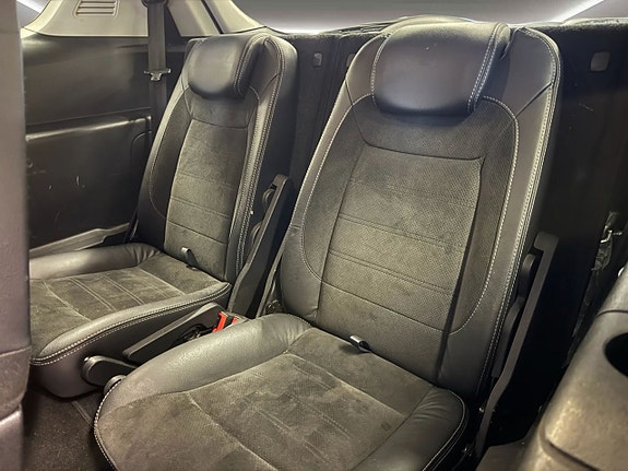 Ford S-MAX 12 of 18