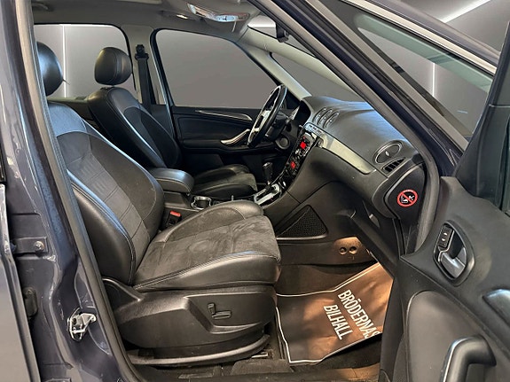 Ford S-MAX 7 of 18