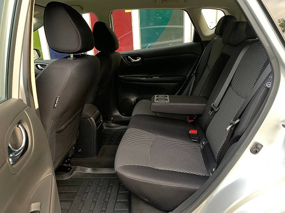 Nissan Pulsar 8 of 17