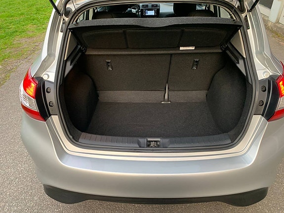 Nissan Pulsar 13 of 17