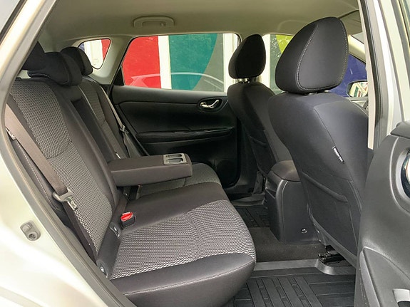 Nissan Pulsar 7 of 17