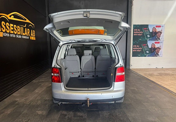 Volkswagen Touran 11 of 22