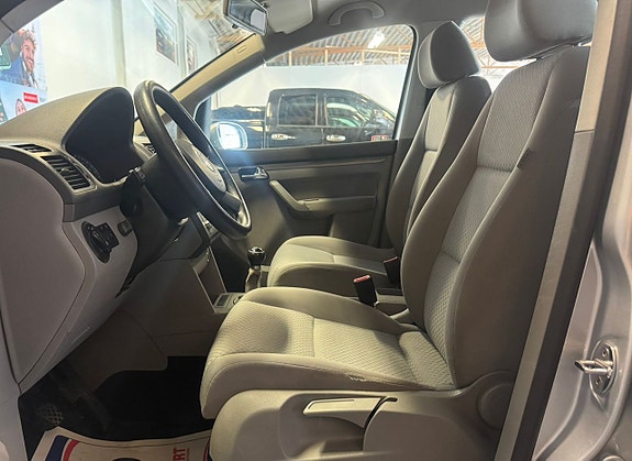 Volkswagen Touran 16 of 22
