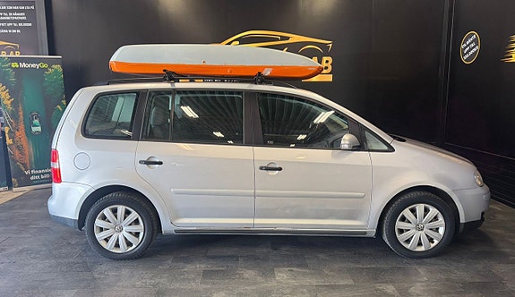 Volkswagen Touran 13 of 22