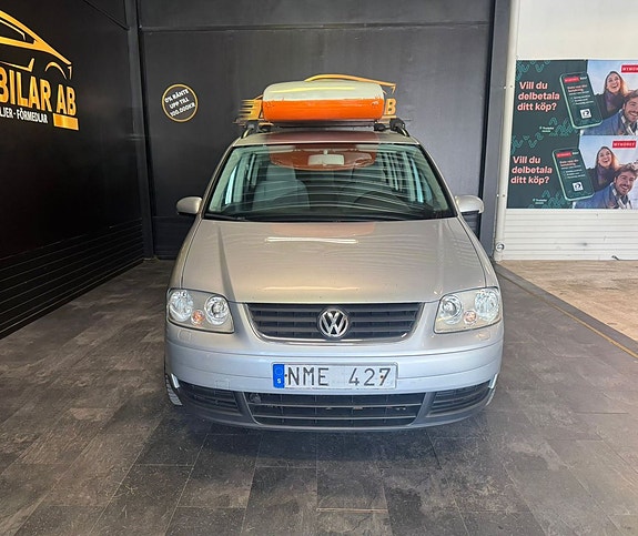 Volkswagen Touran 9 of 22