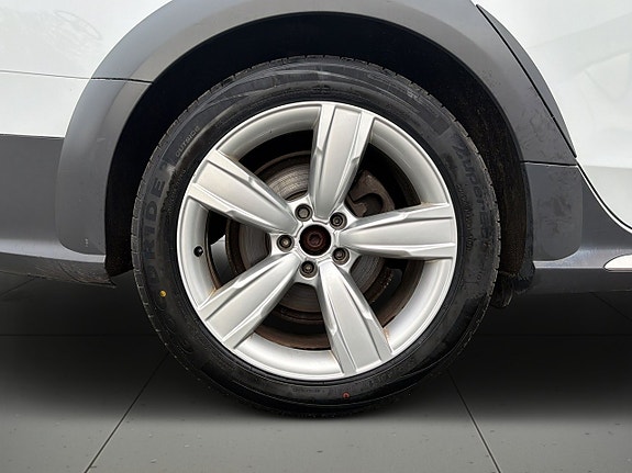 Audi A4 allroad 14 of 18