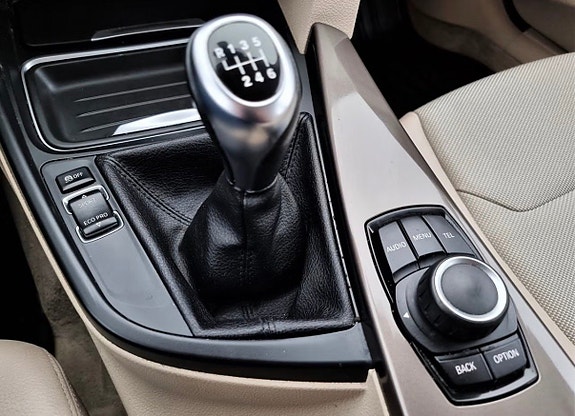 BMW 320 13 of 13