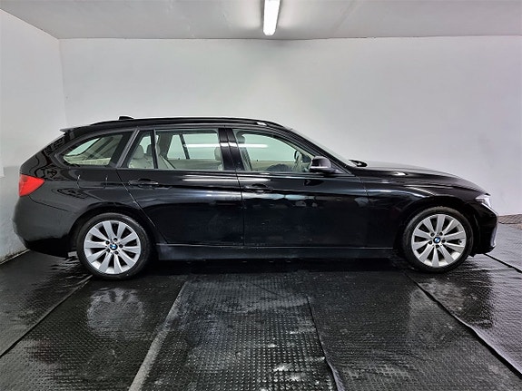 BMW 320 5 of 5