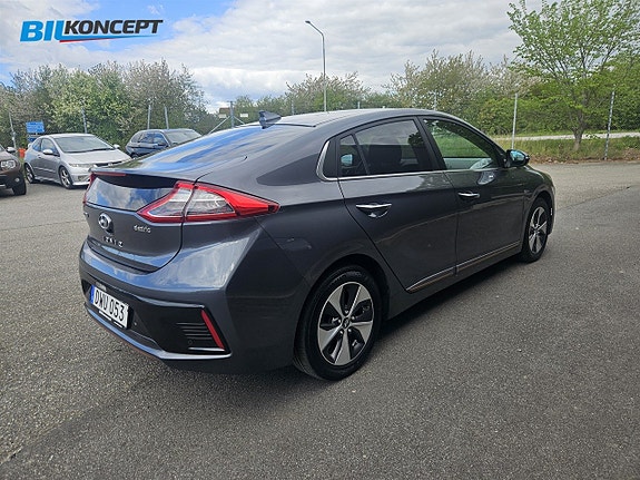 Hyundai IONIQ 4 of 27